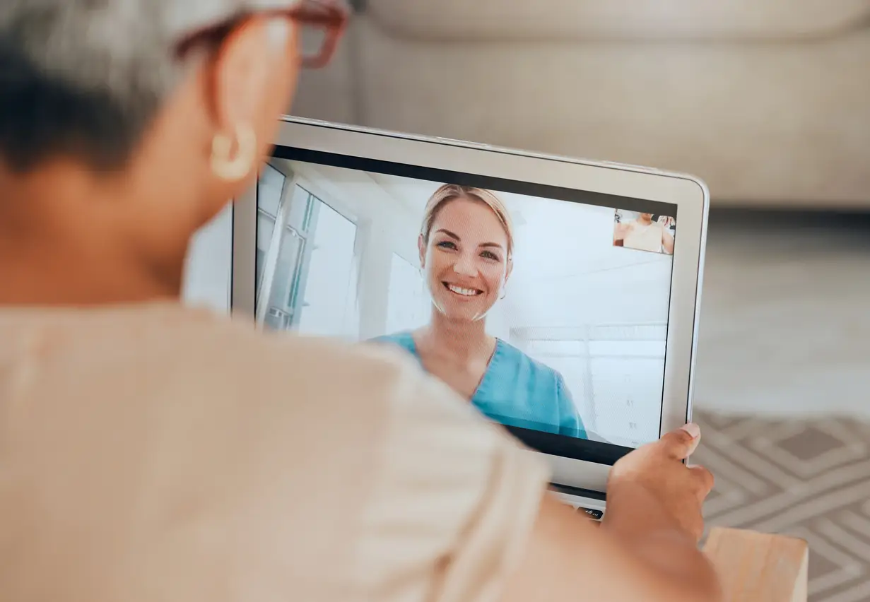 Patient using digital healthcare technology to stay connected with an ambulatory practice